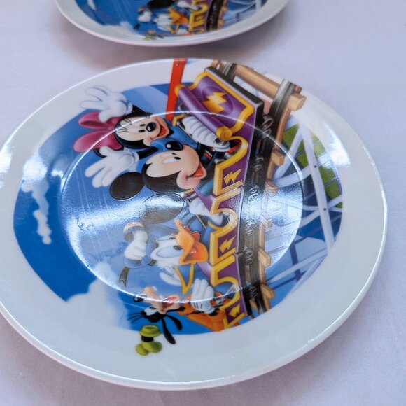 Disney Mickey Mouse and Friends Rollercoaster Plate Set of 2 - Picture 4 of 5